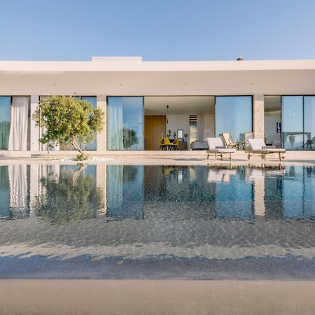 Ellas Residence Fantastic Pool Heated Kíssamos Exterior foto